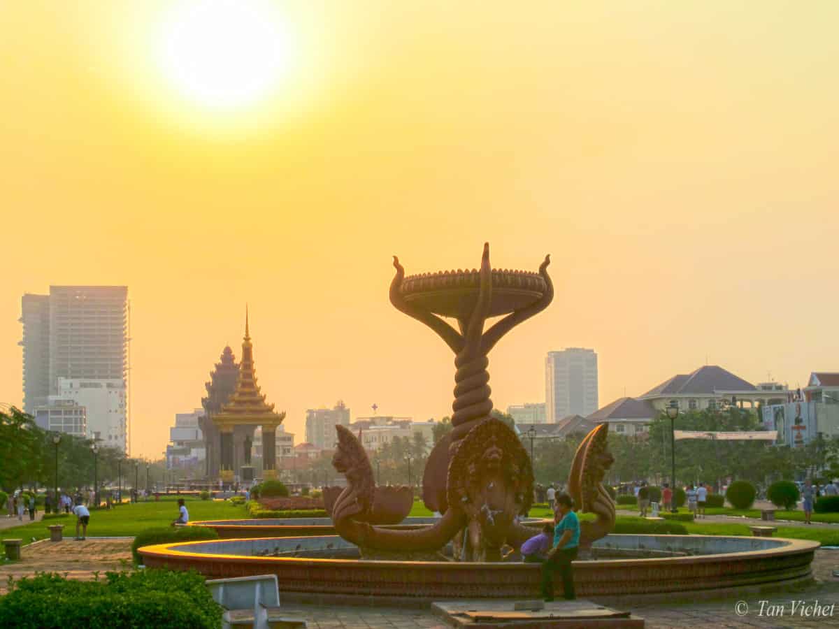 Naga Fountain Garden