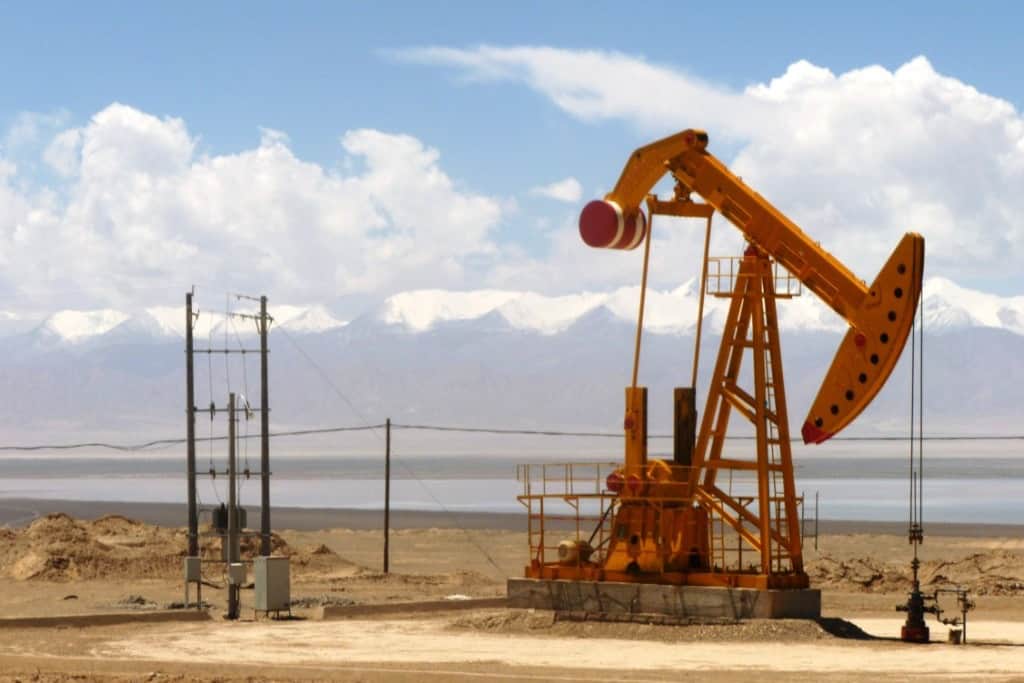 Oil well in Qaidam Basin, Qinghai Province